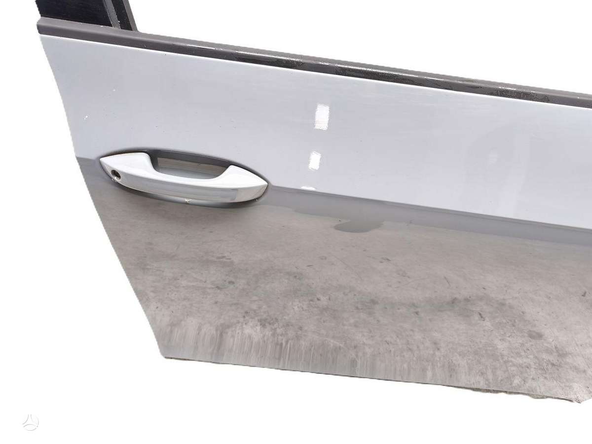 Cupra Born doors