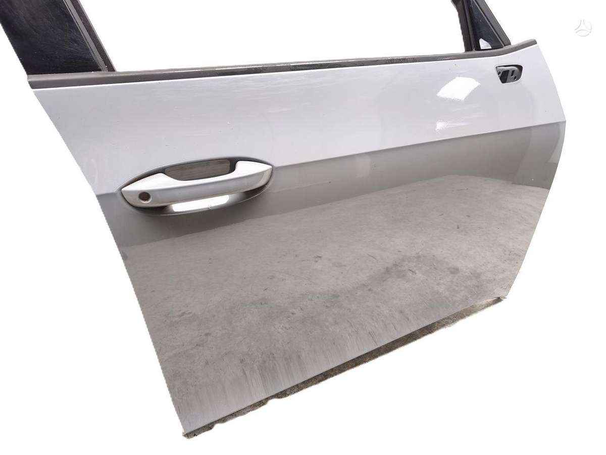 Cupra Born doors