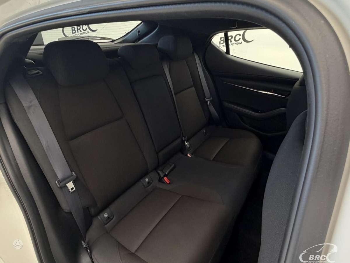 Mazda 3, 2.0 l., hatchback