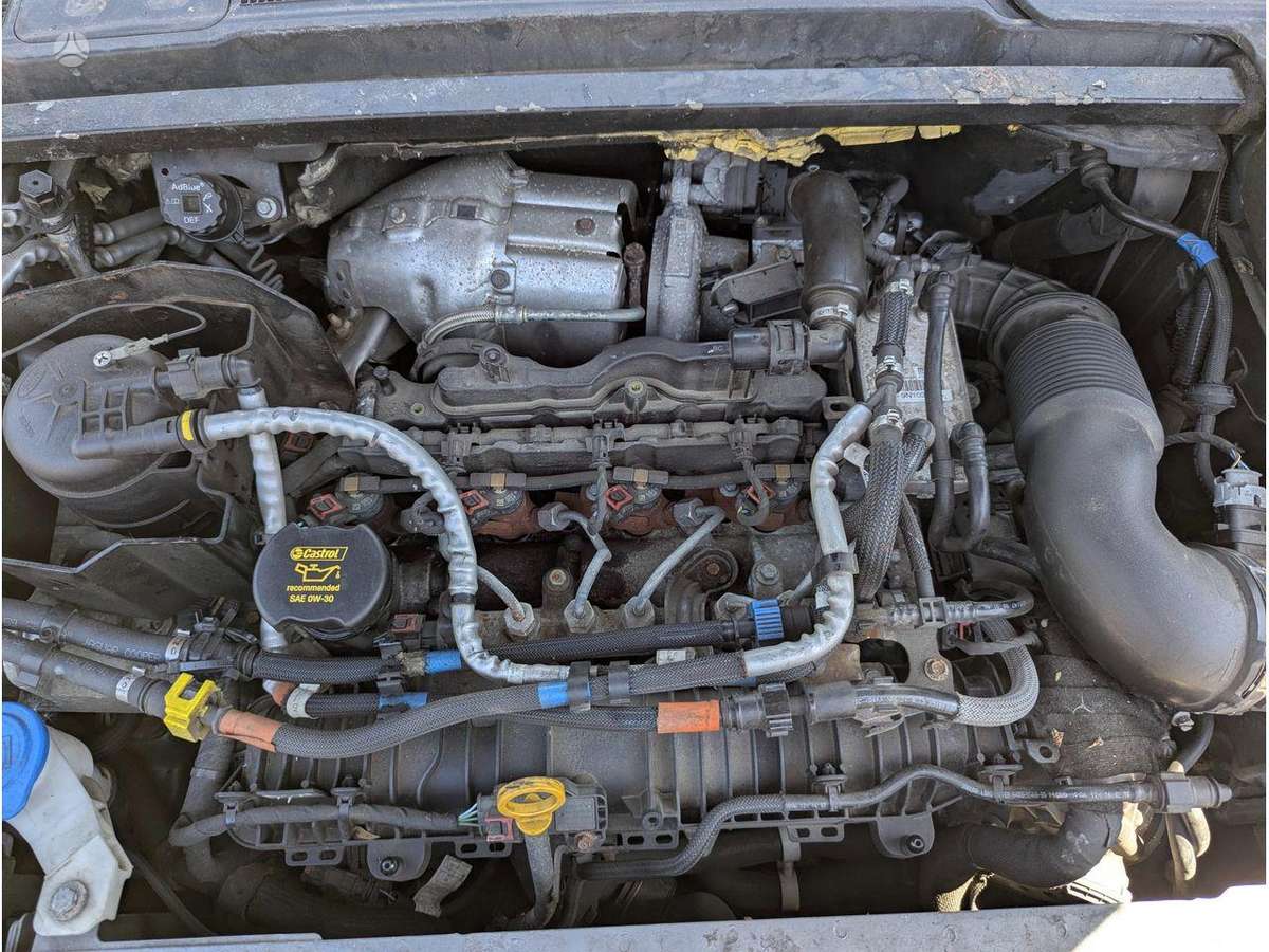 Land Rover Evoque engine