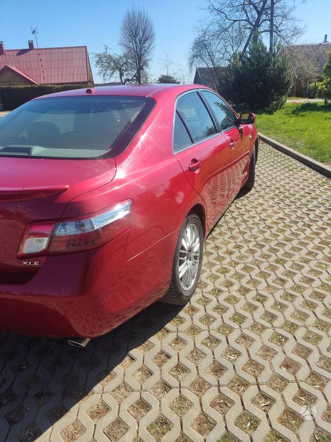 Toyota Camry - 6