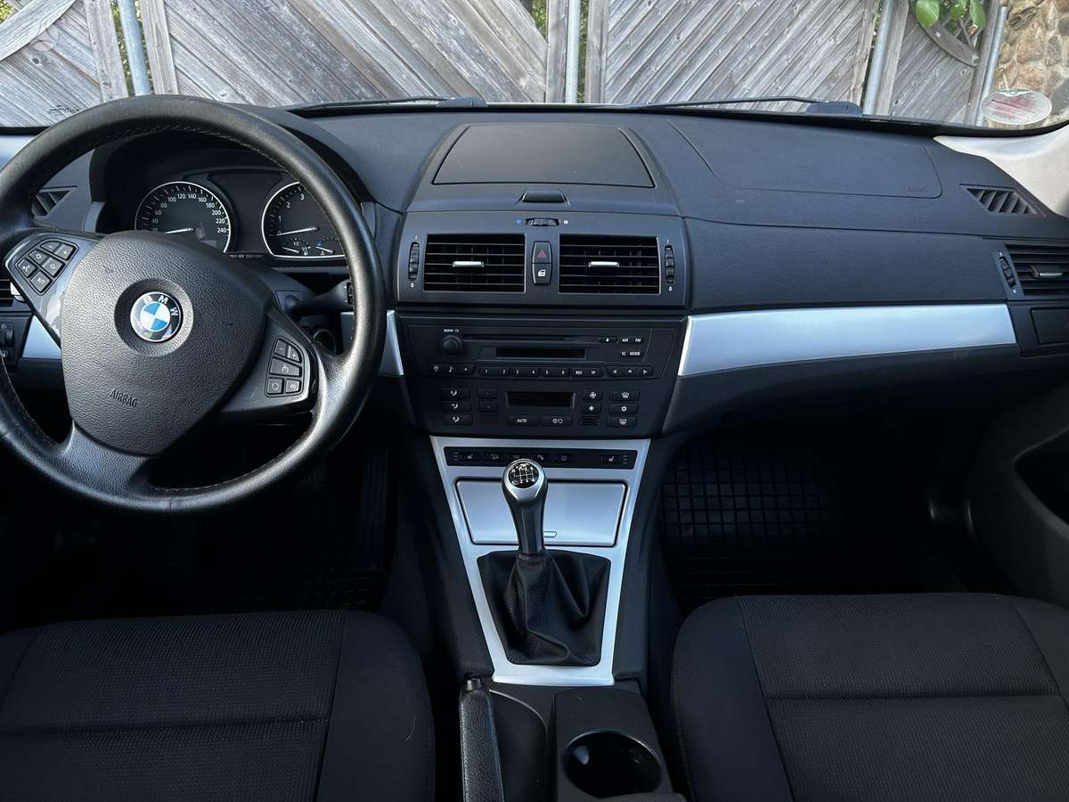 BMW X3, 2.0 l., off-road / crossover