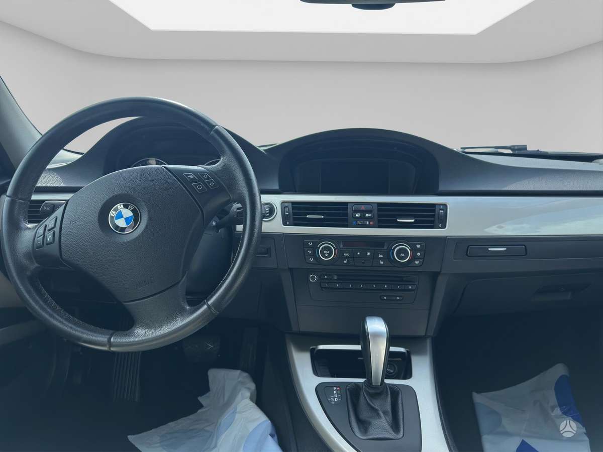 BMW 318, 2.0 l., universalas