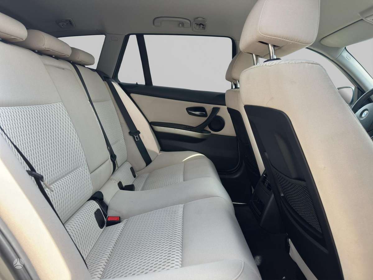 BMW 318, 2.0 l., universalas