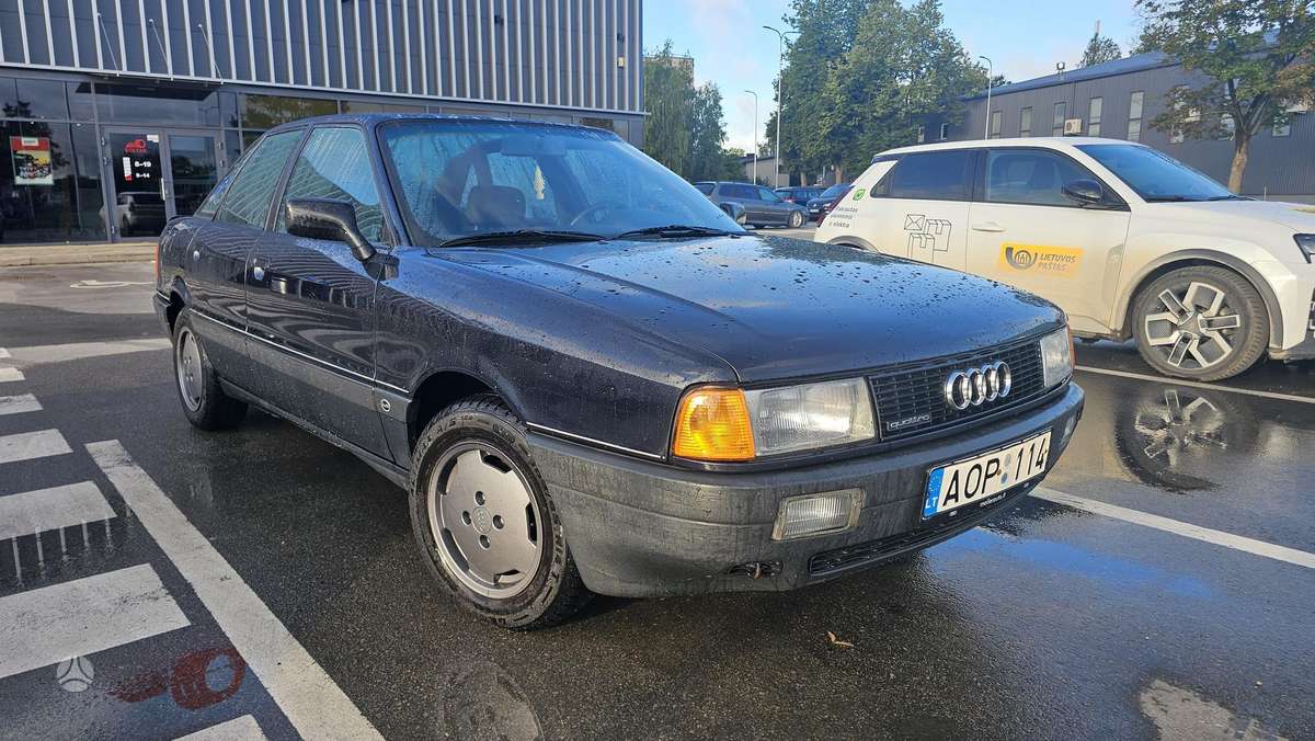 Audi 80, 1.8 l., Седан