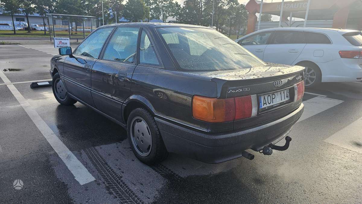 Audi 80, 1.8 l., Седан