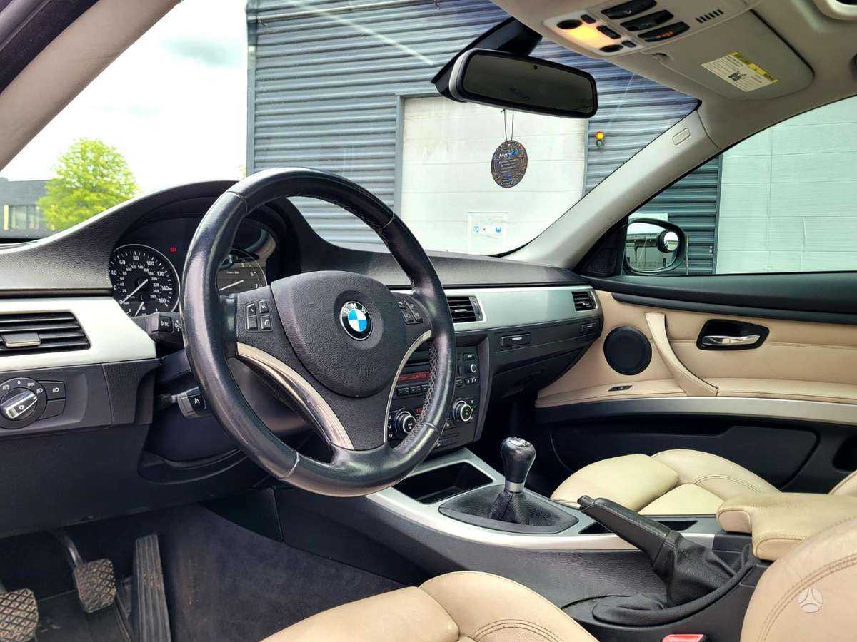 BMW 335, 3.0 l., Купе (coupe)
