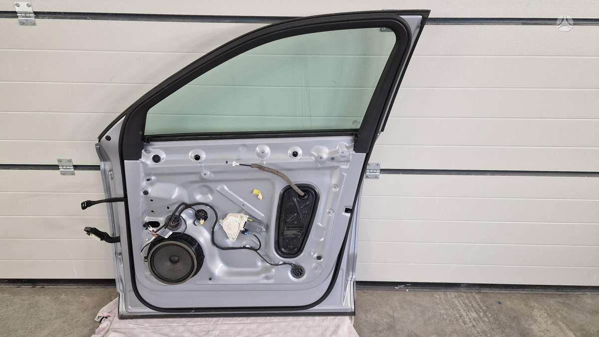 Audi Q5 doors