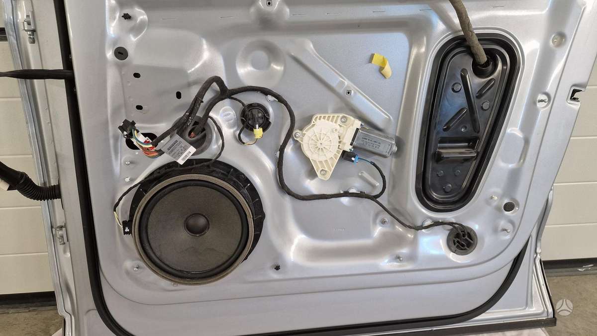 Audi Q5 doors