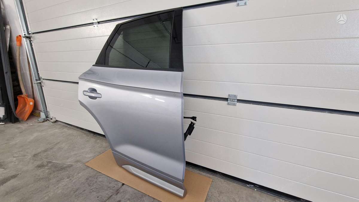 Audi Q5 durys