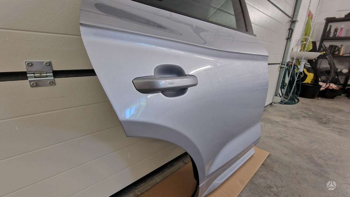 Audi Q5 durys