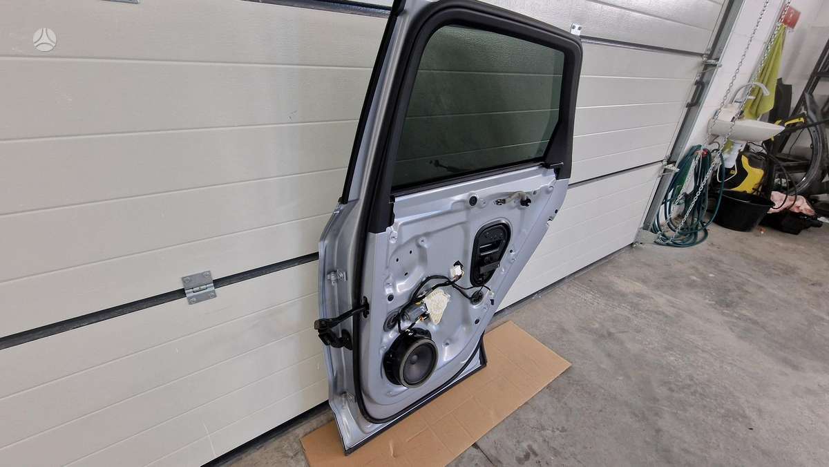Audi Q5 durys