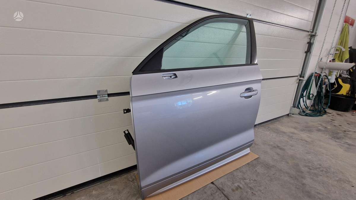 Audi Q5 durys