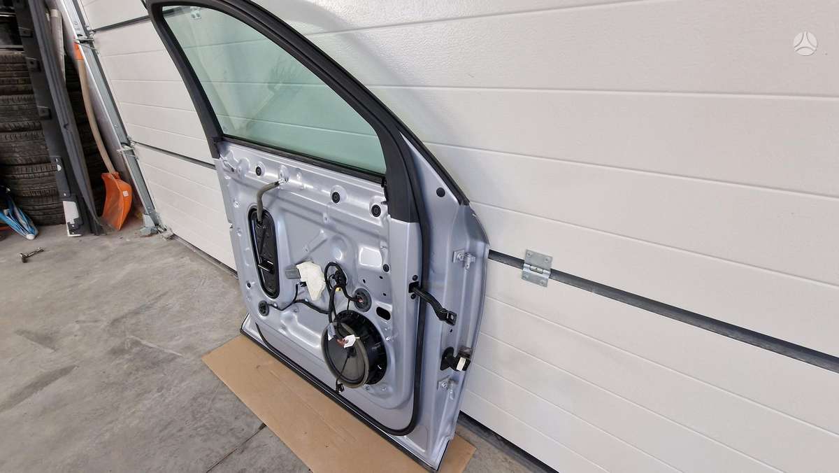 Audi Q5 doors