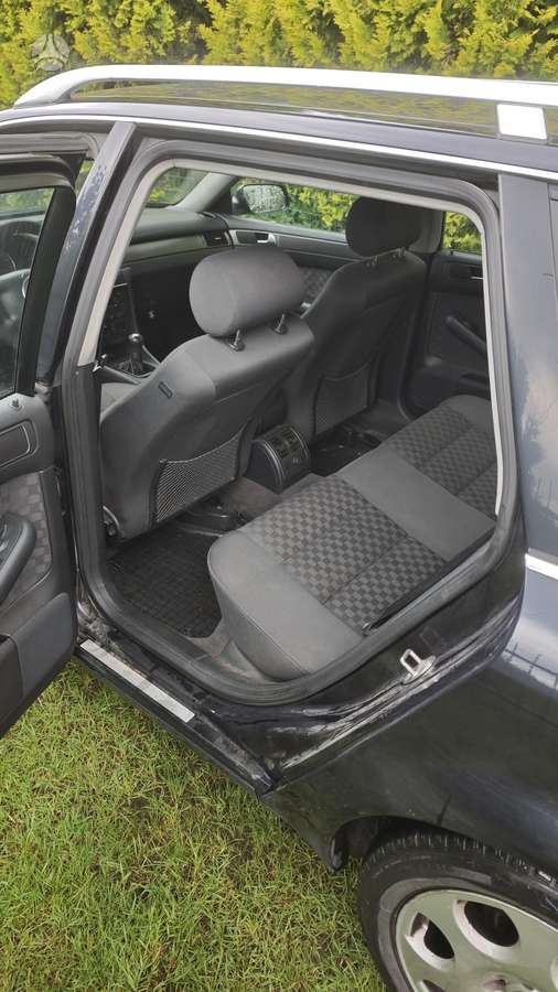 Audi A6, 2.5 l., universalas