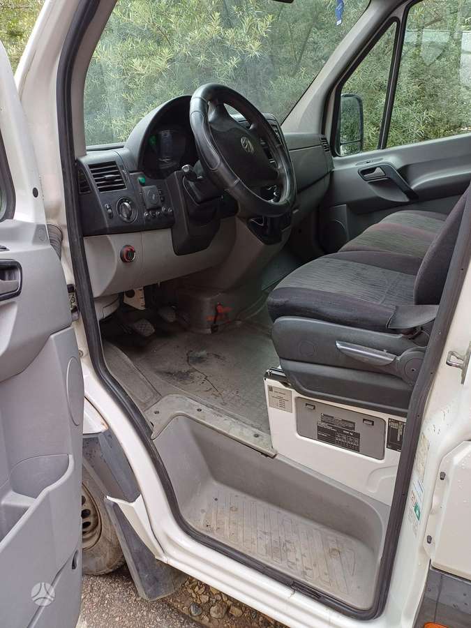 Volkswagen Crafter, passenger minibus