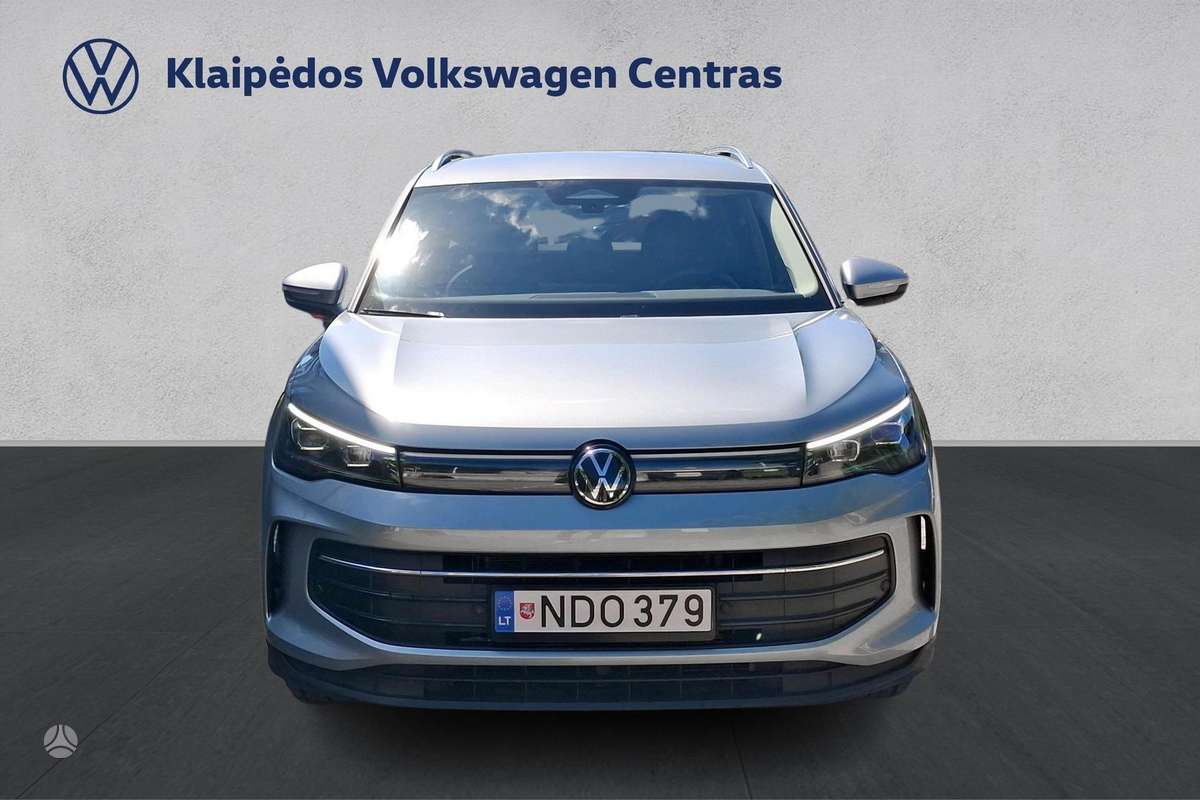 Volkswagen Tiguan - 2