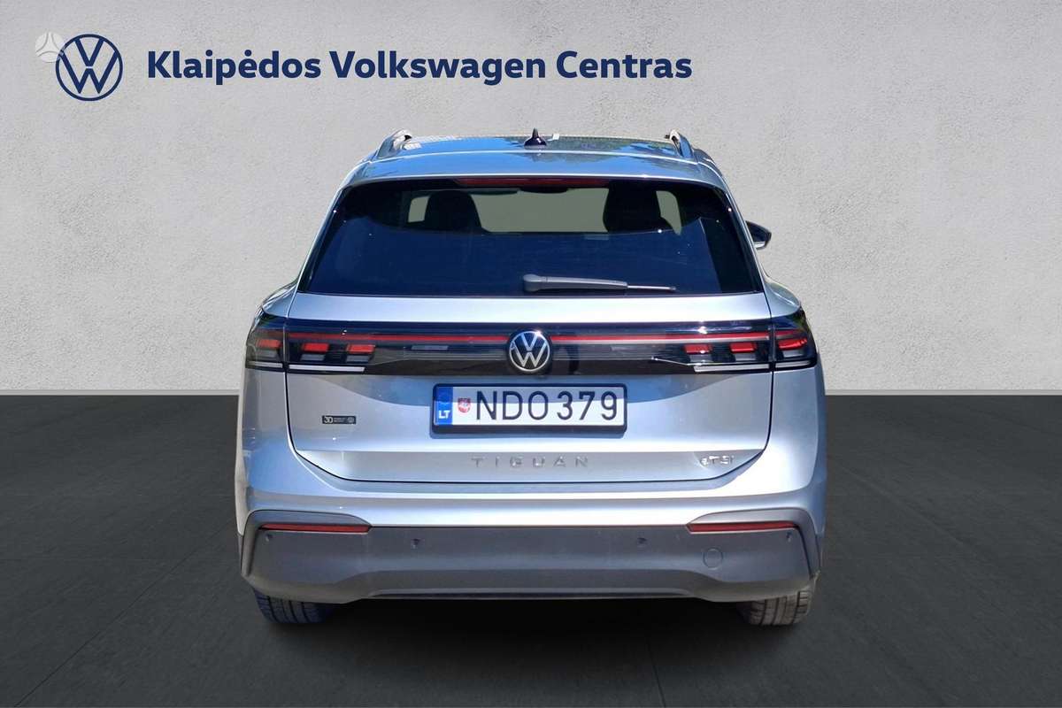 Volkswagen Tiguan - 5