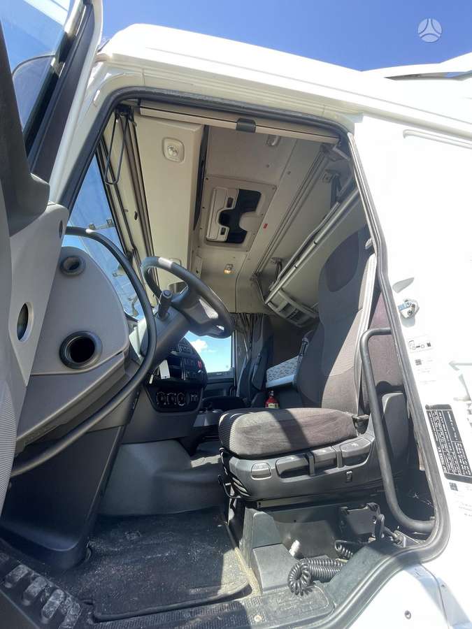DAF XF 460 FT, 2 спальных места