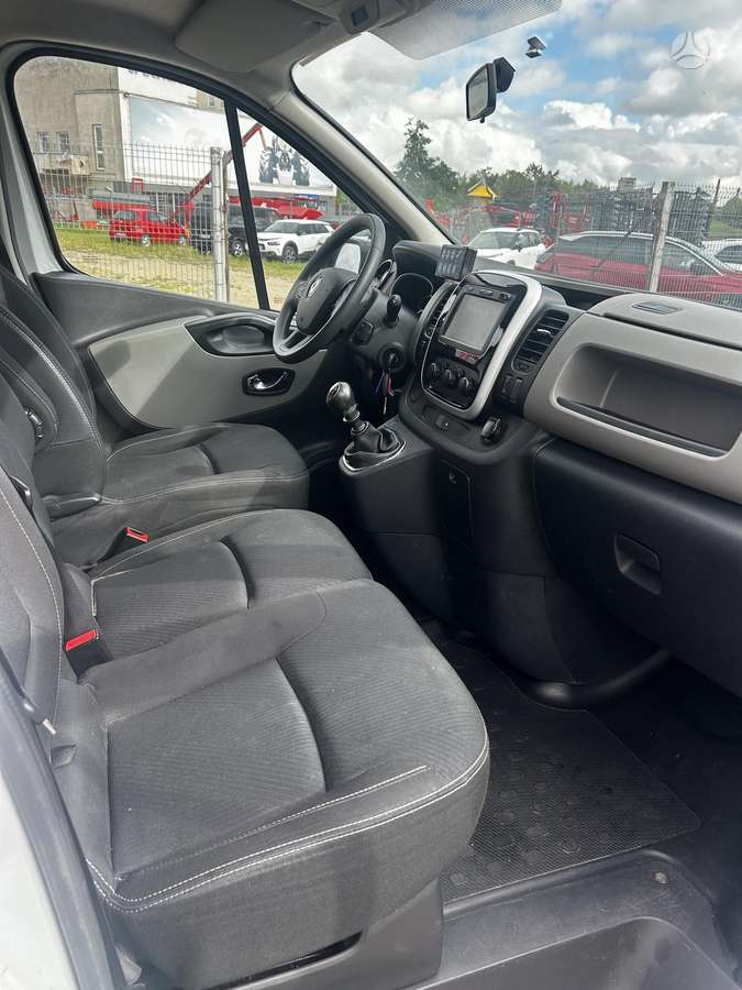 Renault Trafic, 1.6 l., Минивэн
