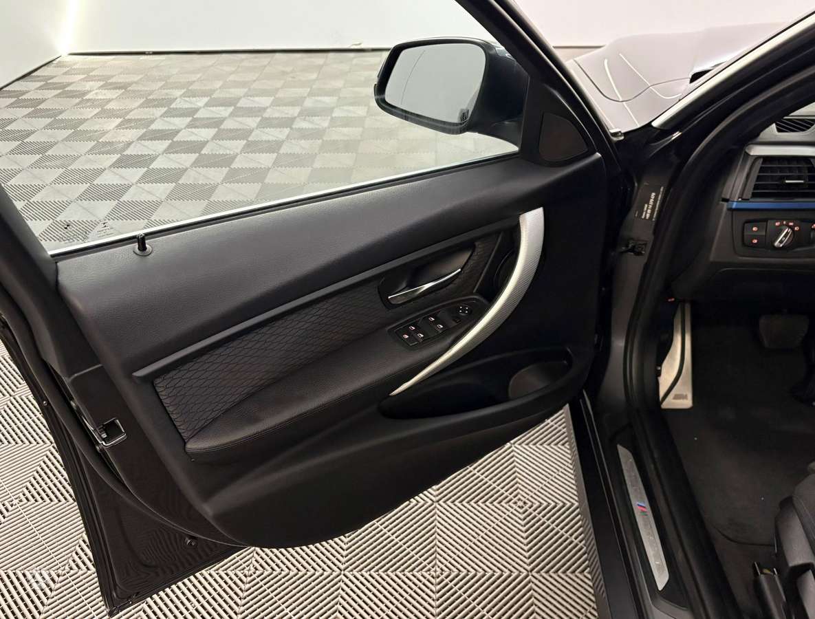 BMW 320, 2.0 l., Универсал