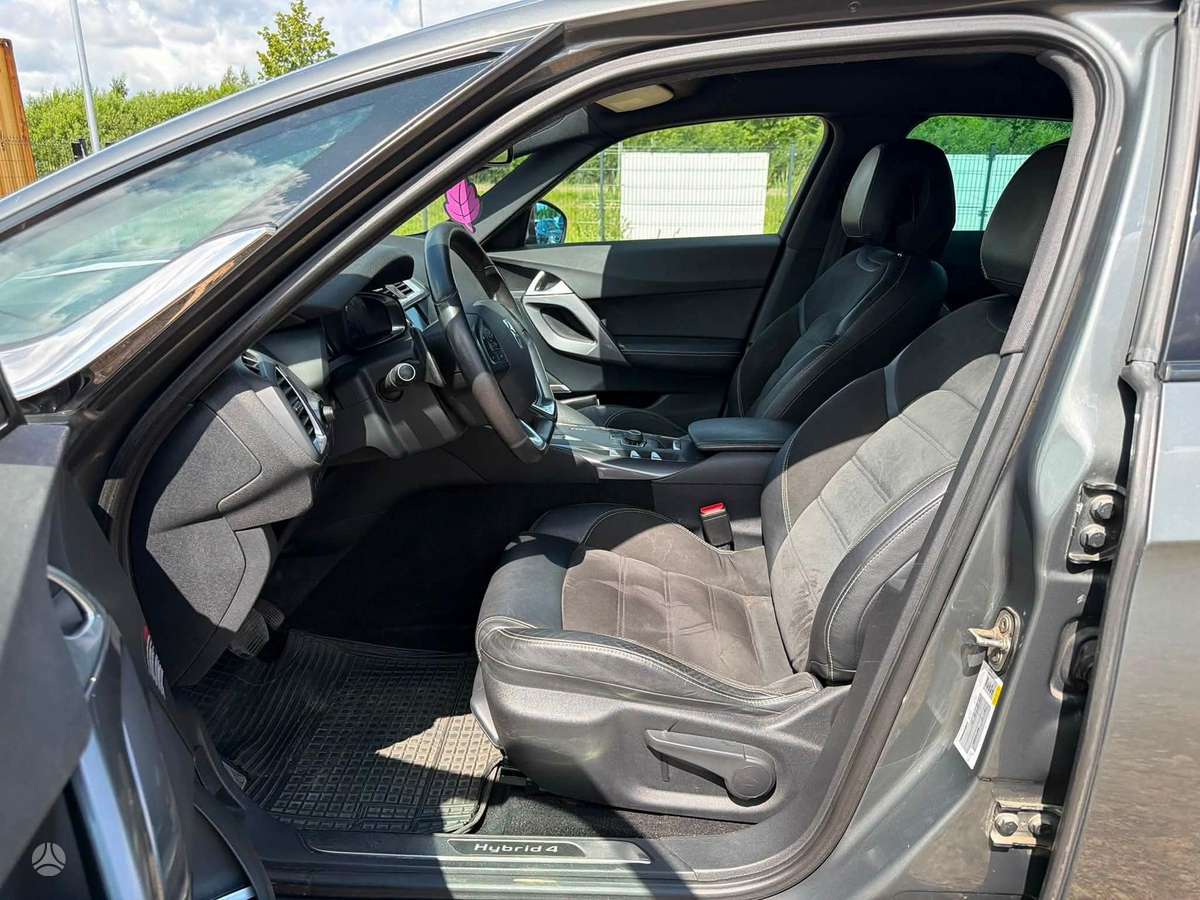 Citroen DS5, 2.0 l., hatchback