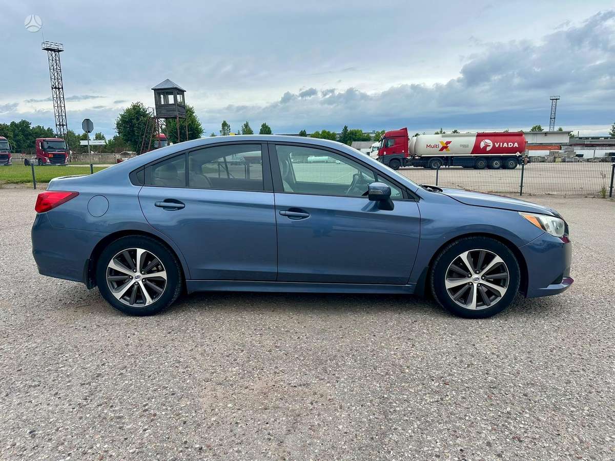 Subaru Legacy - 8