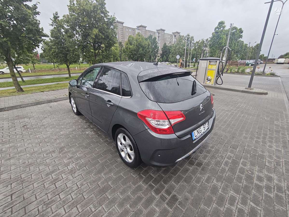 Citroen C4, 1.6 l., Хэтчбек