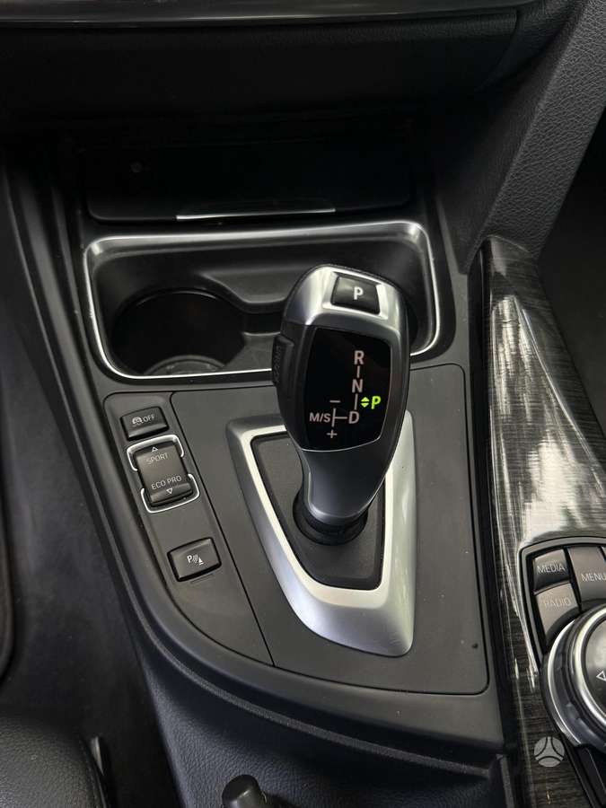 BMW 320, 2.0 l., wagon