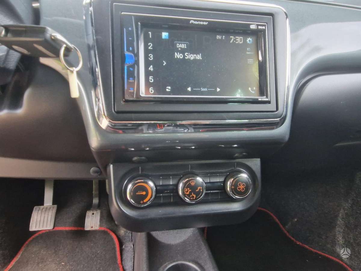 Ligier JS60, 0.5 l., hatchback