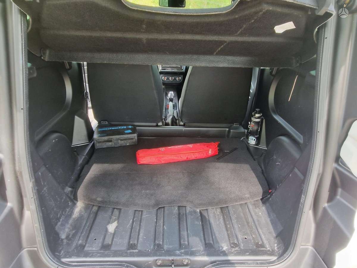 Ligier JS60, 0.5 l., hatchback