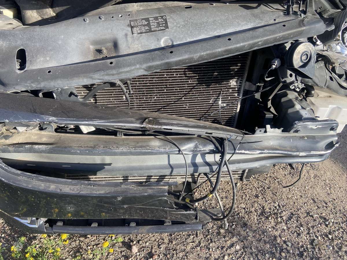Volvo S80 dalimis