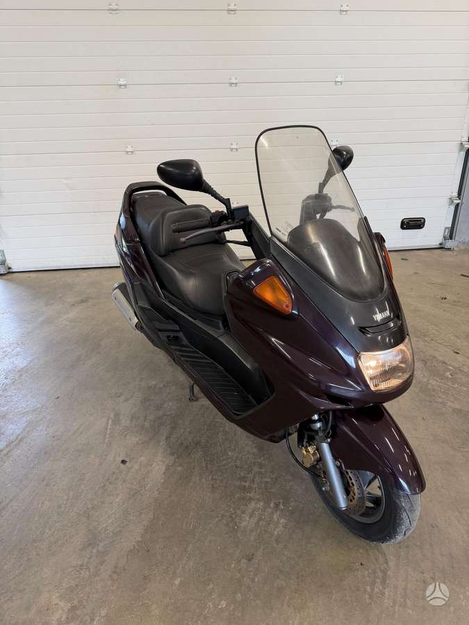Yamaha Majesty 250cc, scooters / mopeds