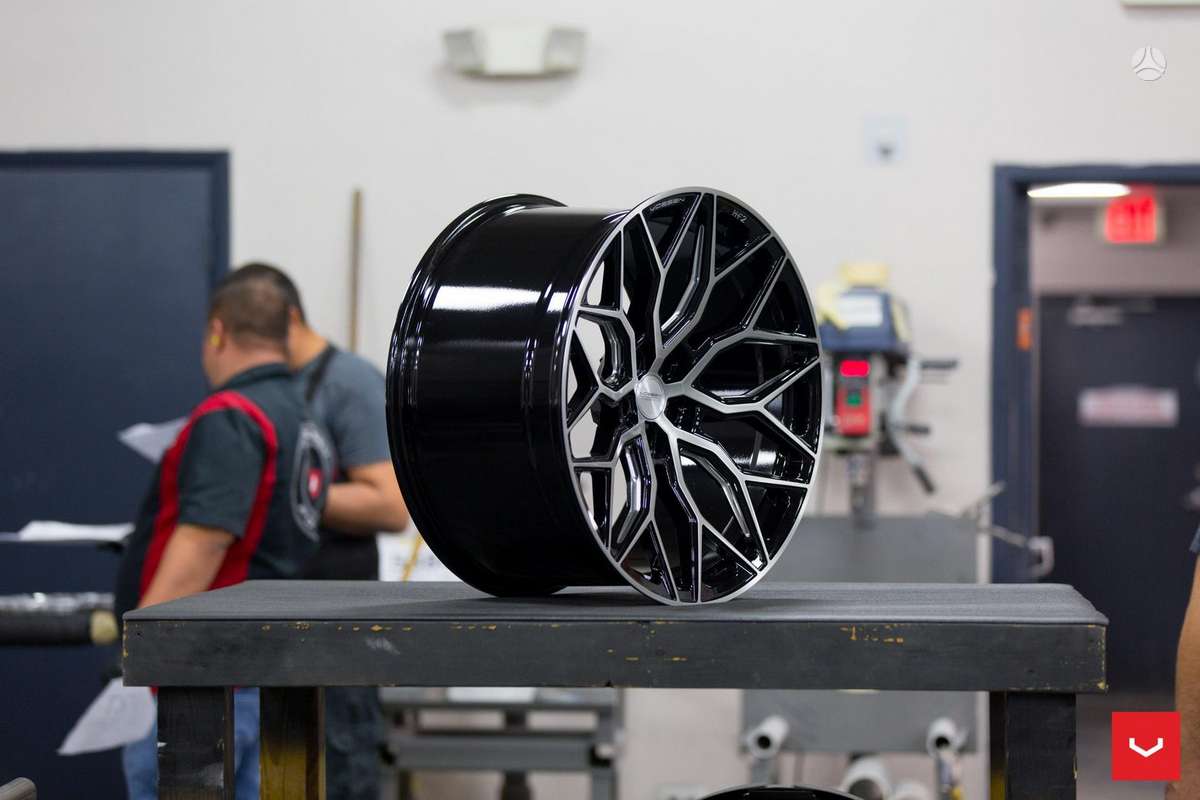 Vossen HF2, light alloy, R19