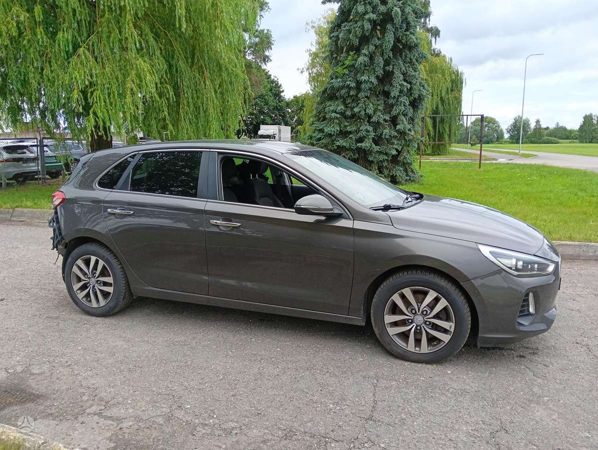 Hyundai i30, 1.6 l., hatchback