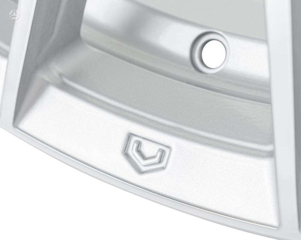Vossen HFX4, lengvojo lydinio, R21