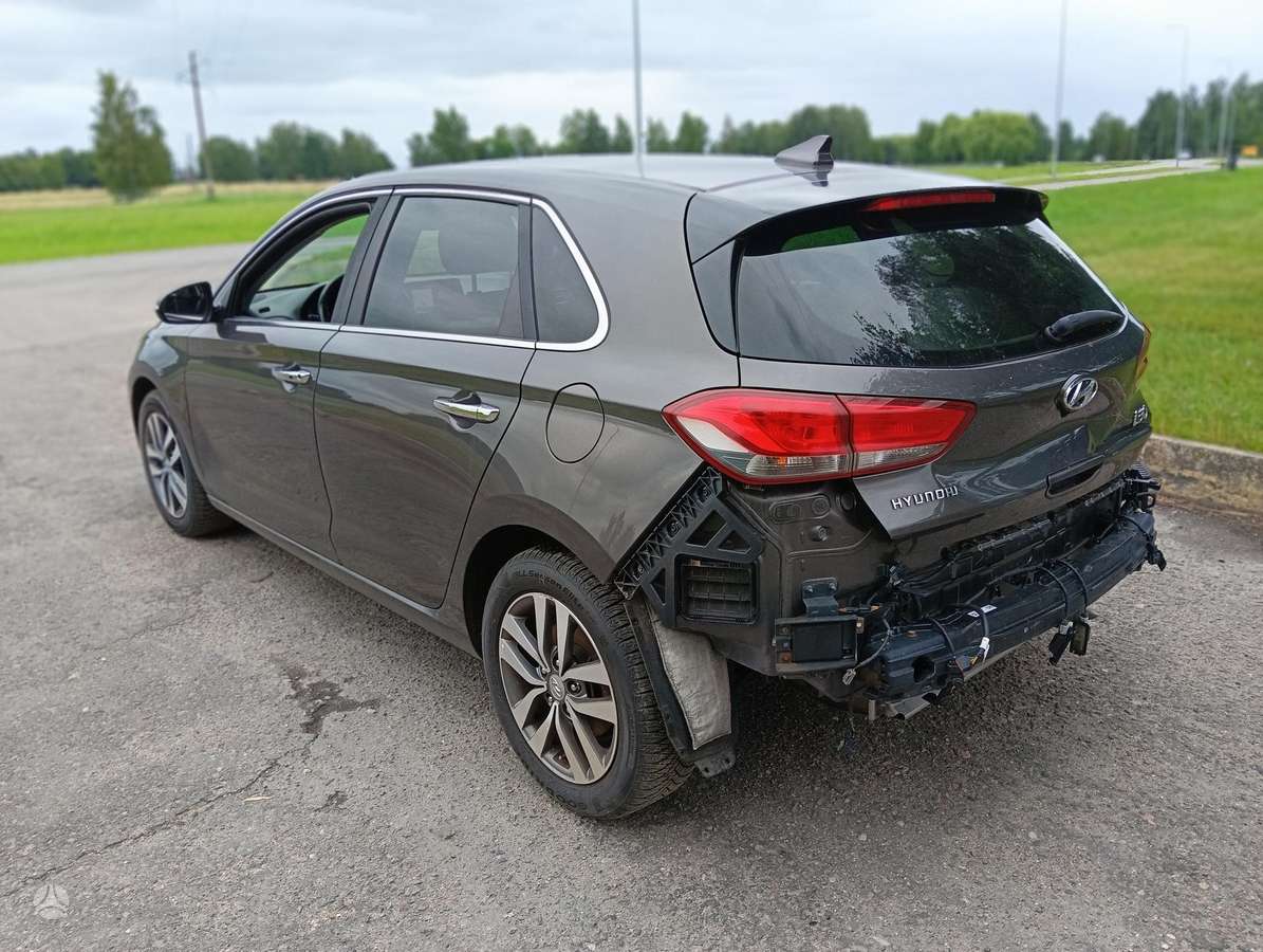 Hyundai i30, 1.6 l., hatchback