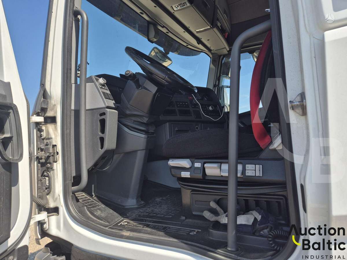 Renault T460, other