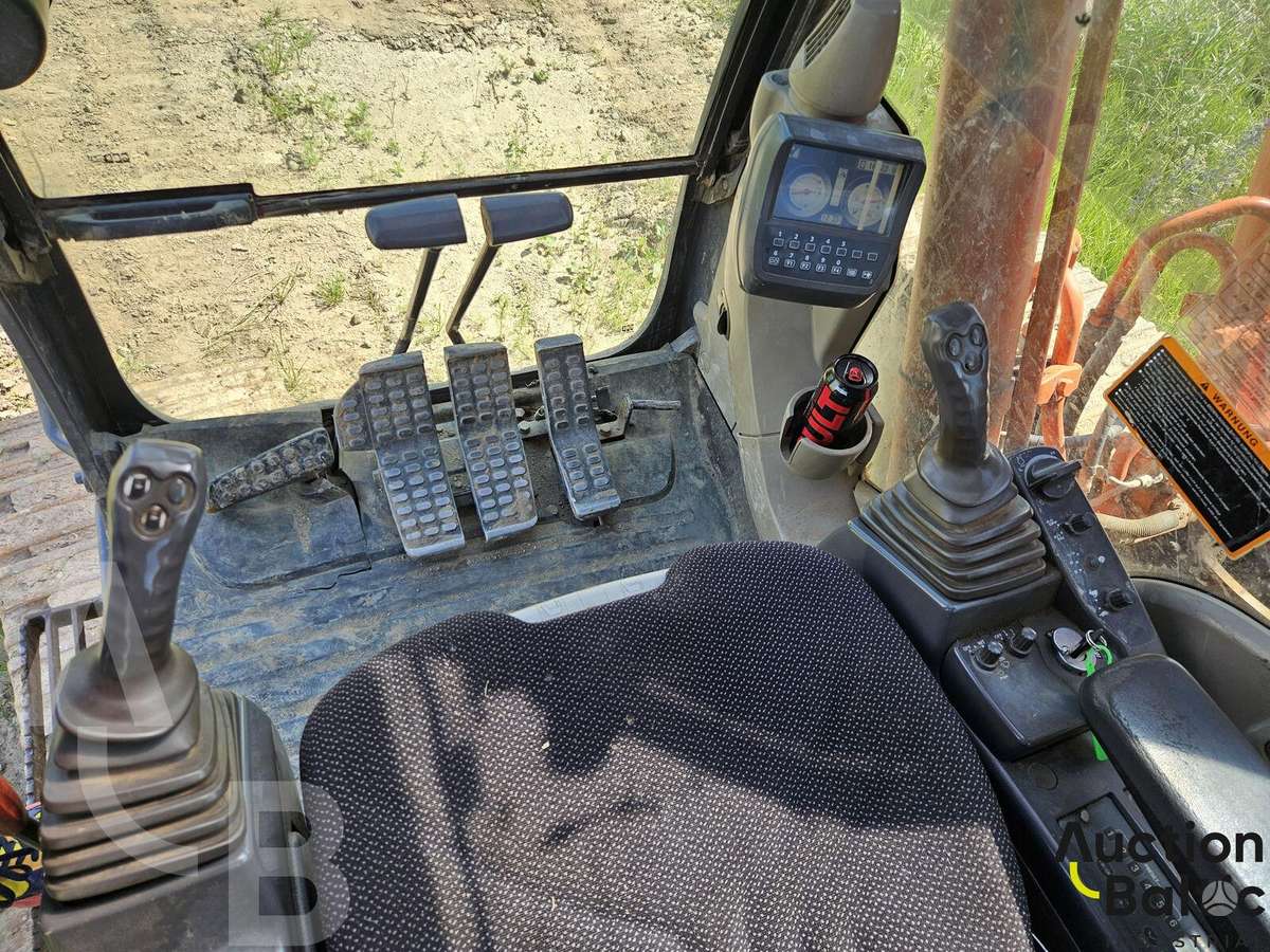 Hitachi ZX 210 LC-3, экскаваторы