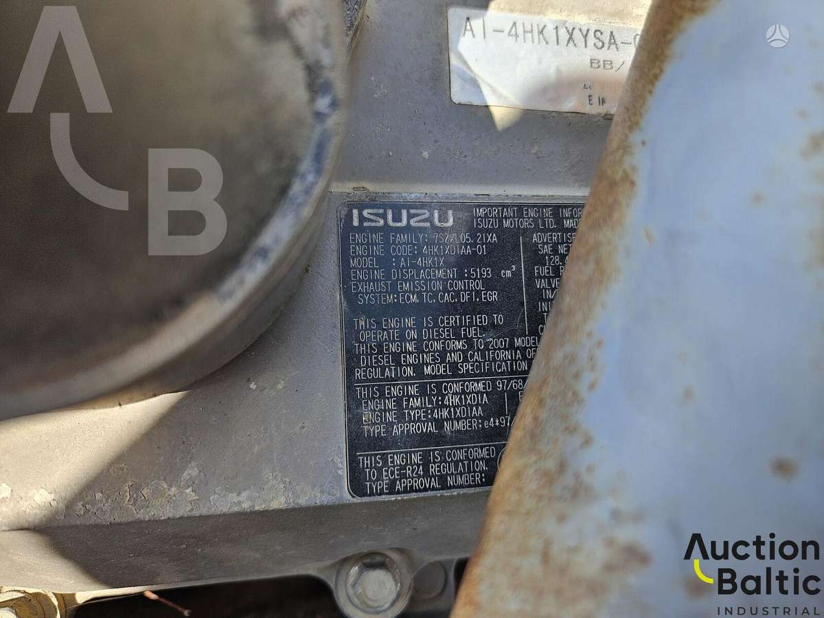 Hitachi ZX 210 LC-3, экскаваторы