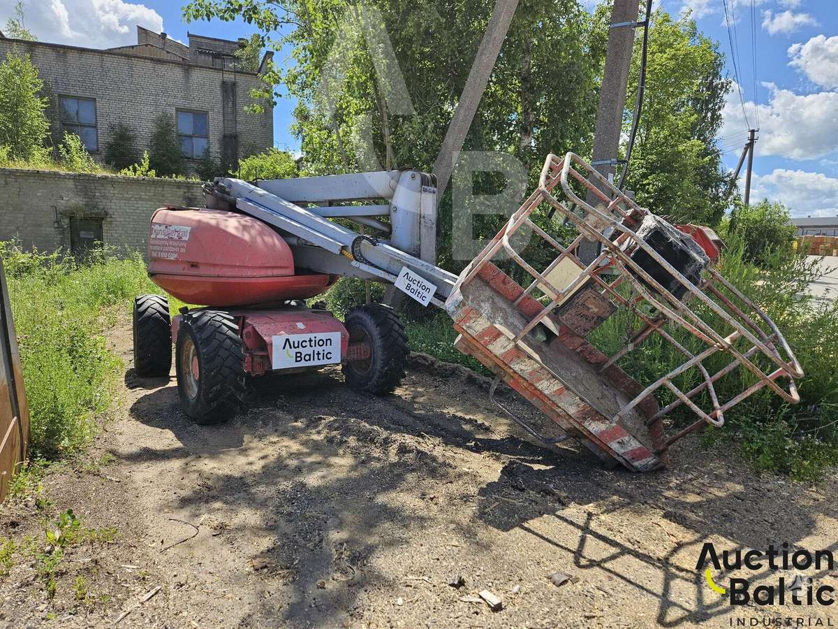 Manitou 150 ATS, alkūniniai keltuvai