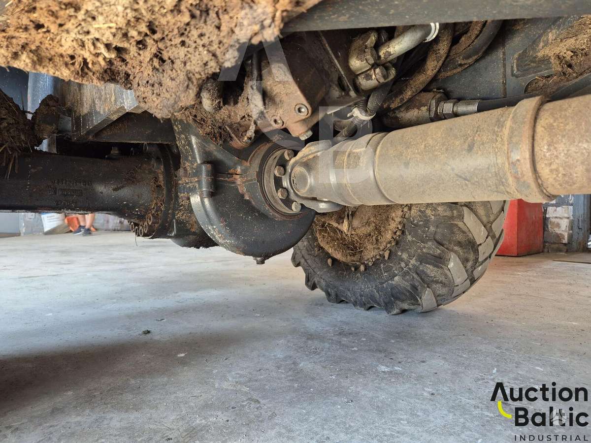-Kita- 5680T, telescopic handler