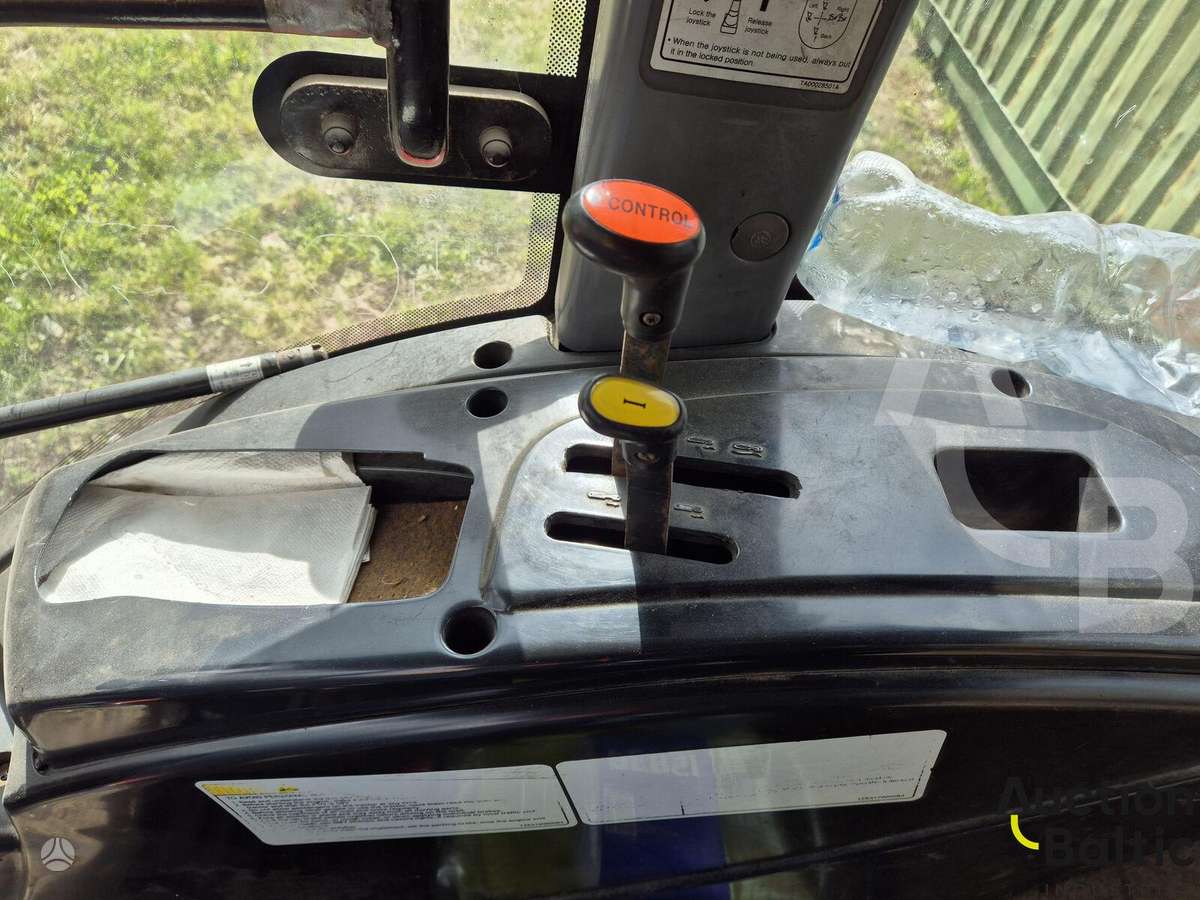 Branson 5820 CX, tractors