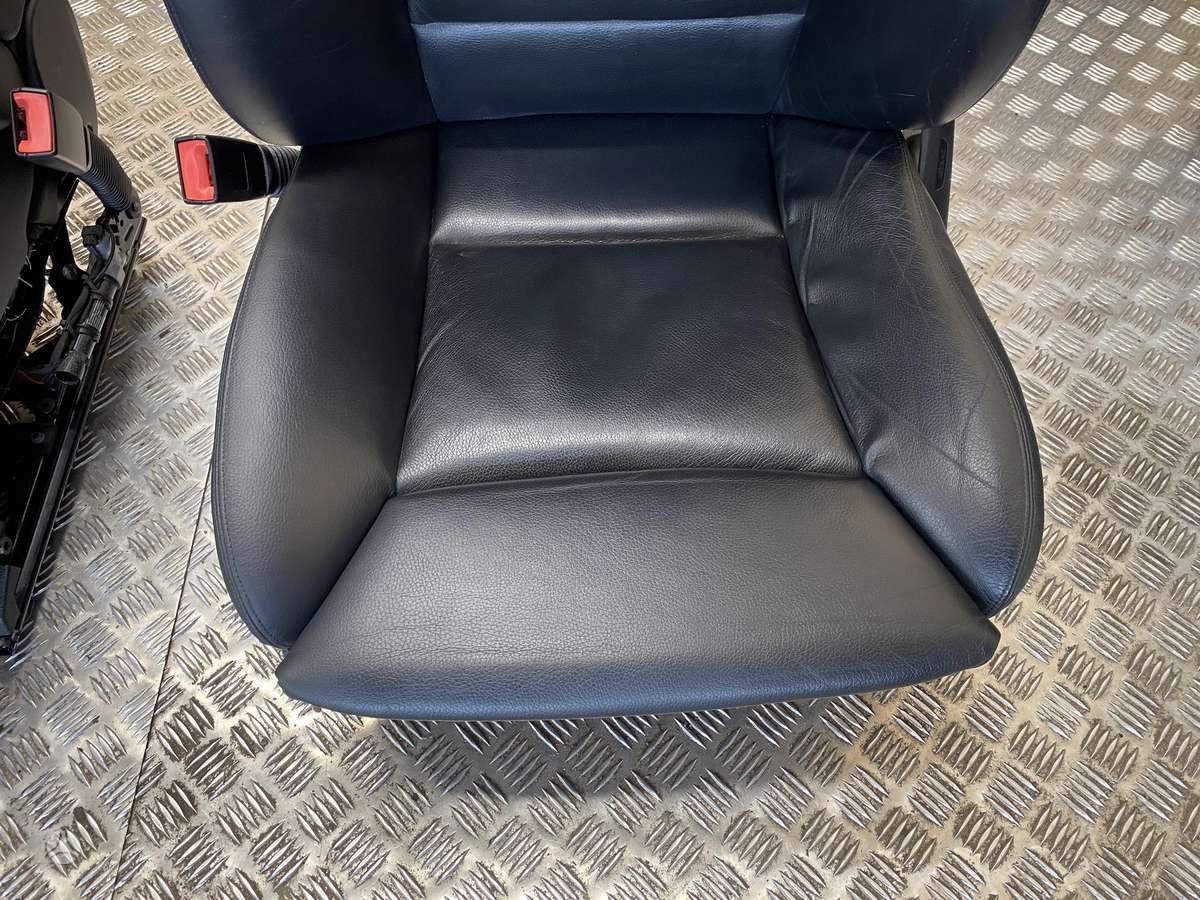 BMW 7 serija salono detalės