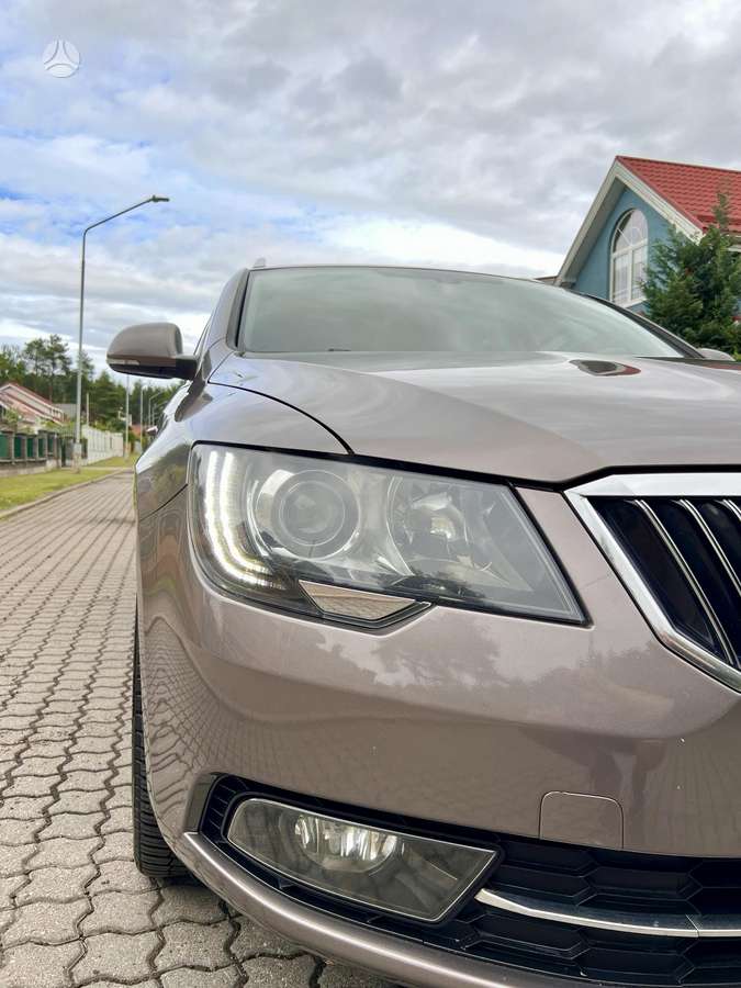Skoda Superb, 2.0 l., universalas
