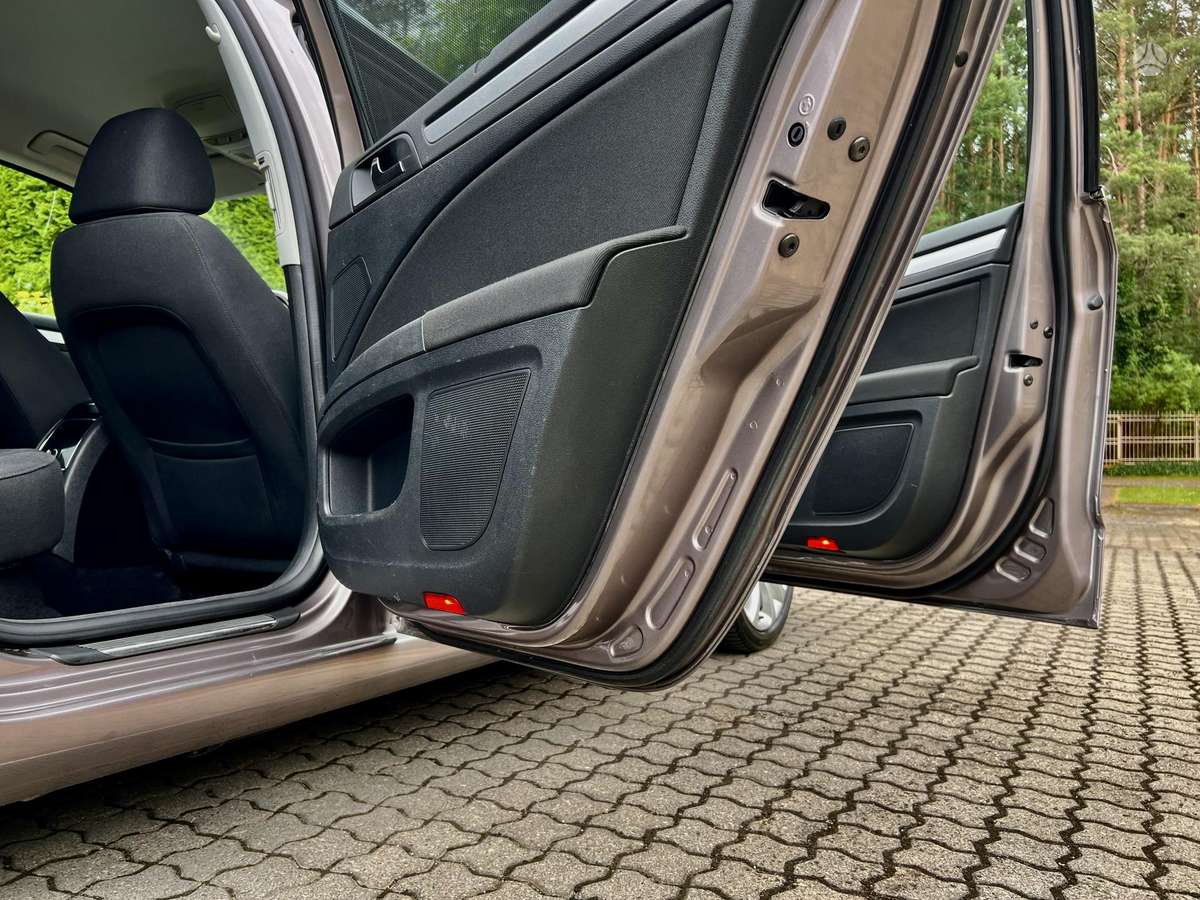 Skoda Superb, 2.0 l., universalas