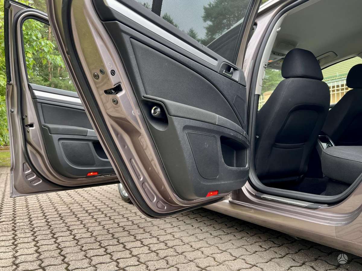 Skoda Superb, 2.0 l., universalas