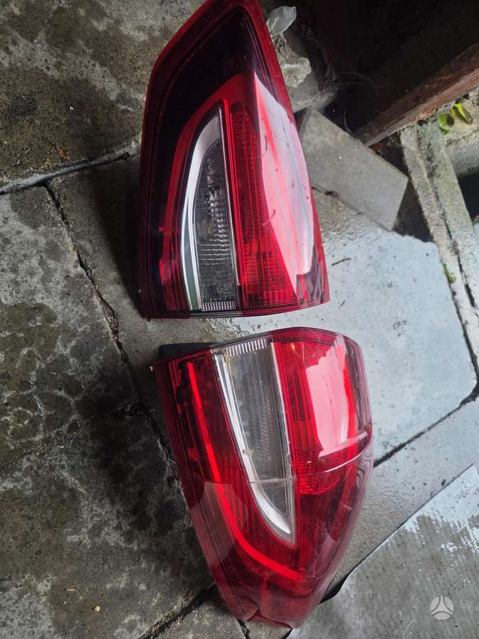 Ford C-MAX for parts. Dalimis nėra priekiniu sparnu ir durų priekiniu kel