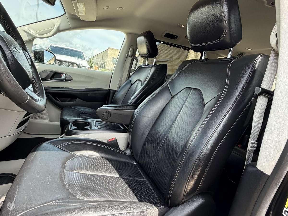 Chrysler Pacifica, 3.6 l., Минивэн