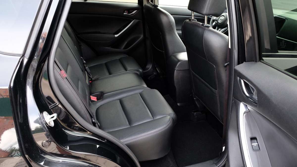 Mazda CX-5, 2.2 l., Внедорожник / Кроссовер